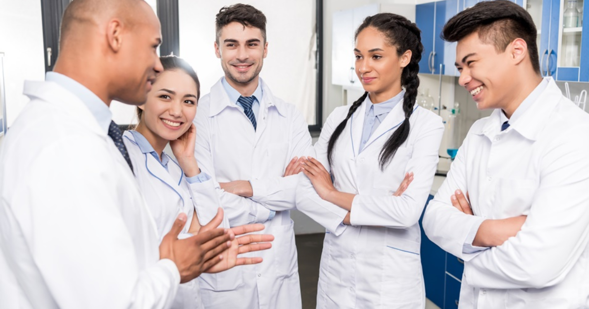 Curso Liderança e Desenvolvimento de Equipes no Setor Farmacêutico 96h