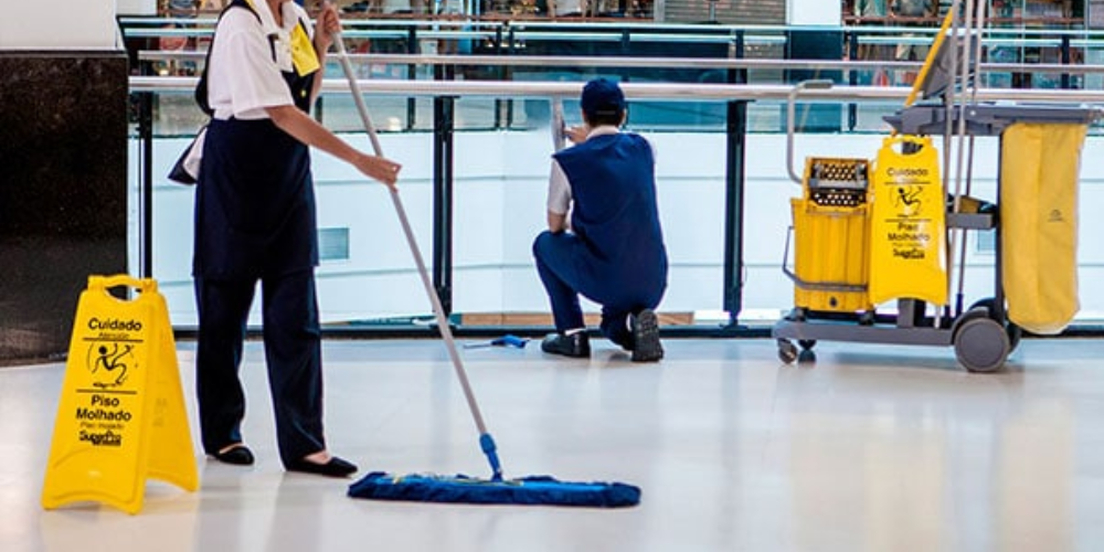Limpeza de Shoppings: Operação Perfeita 96h